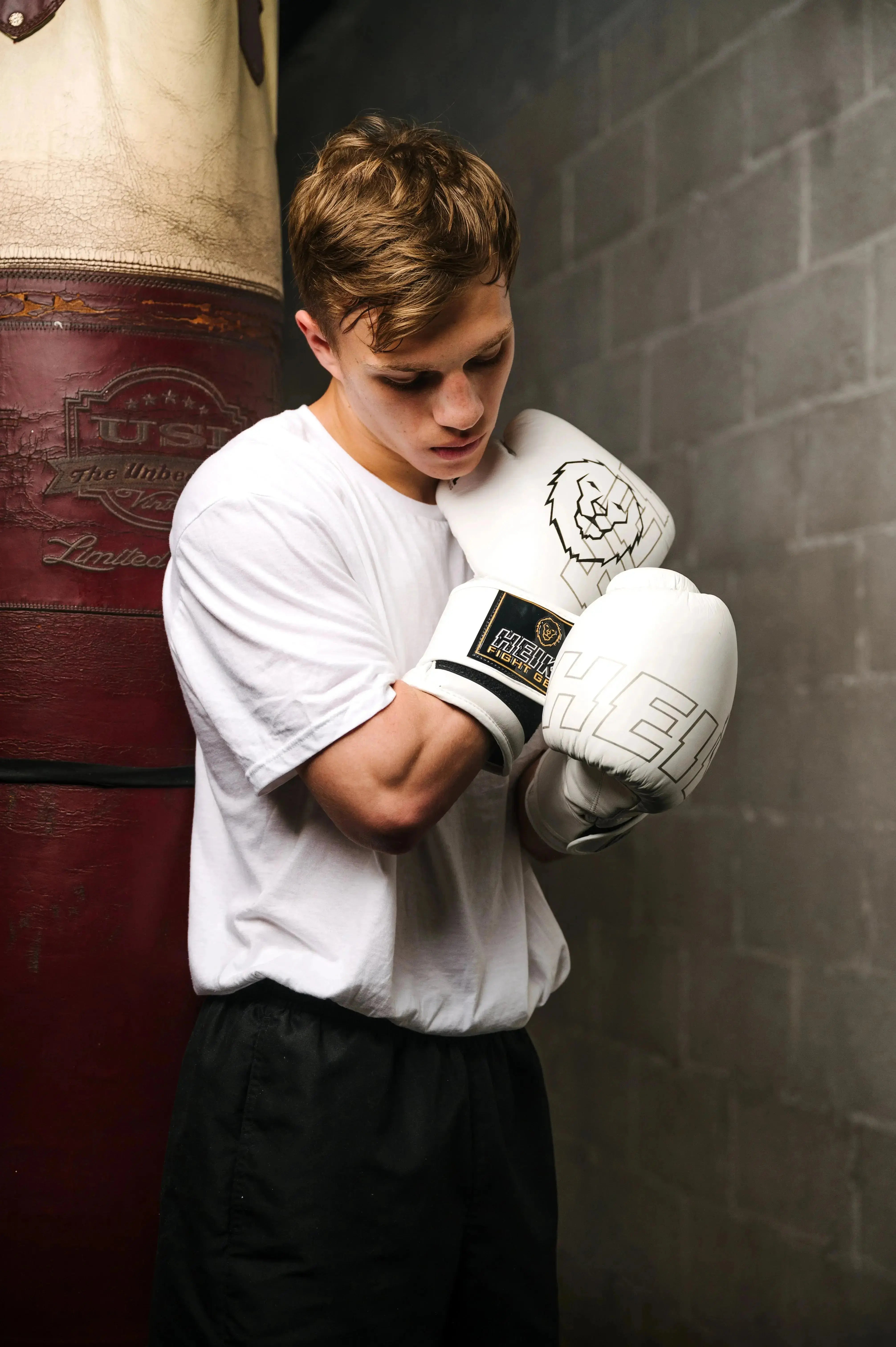 Heika Pro Premium Leather Boxing Gloves - Red Heika Sports